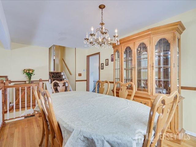 38 Karen Place, Edison, NJ 08817