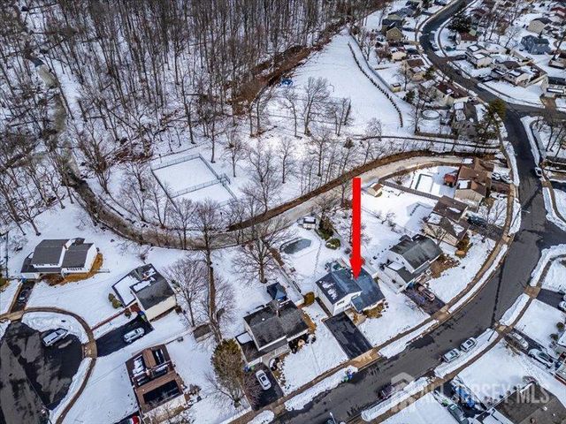 38 Karen Place, Edison, NJ 08817