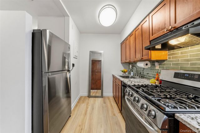 9 Bryant Crescent 1G, White Plains, NY 10605