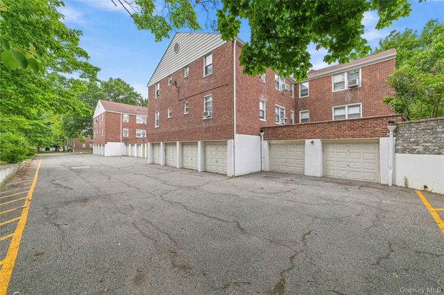 9 Bryant Crescent 1G, White Plains, NY 10605