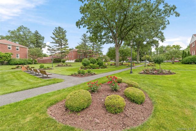 9 Bryant Crescent 1G, White Plains, NY 10605