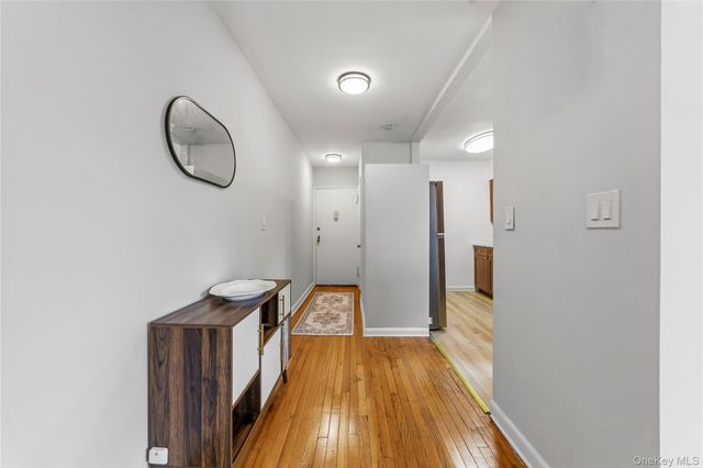 9 Bryant Crescent 1G, White Plains, NY 10605