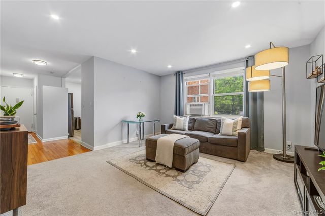 9 Bryant Crescent 1G, White Plains, NY 10605