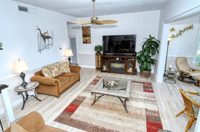 6047 E PEPPERTREE WAY 224, Sarasota, FL 34242