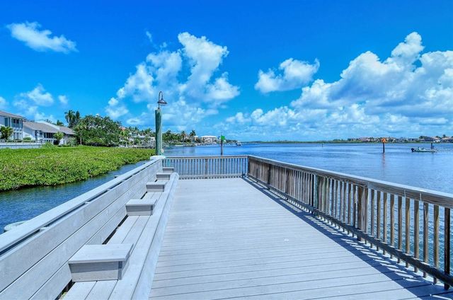 6047 E PEPPERTREE WAY 224, Sarasota, FL 34242