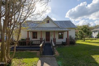116 W West Hill Avenue S, Hillsborough, NC 27278