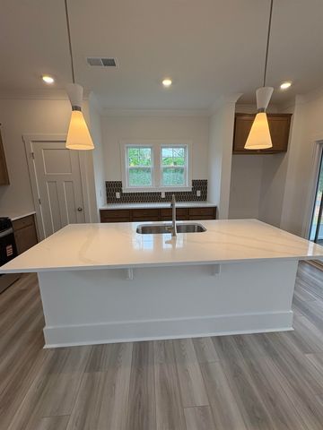 5103 Sunnycreek Drive, Boiling Springs, SC 29316