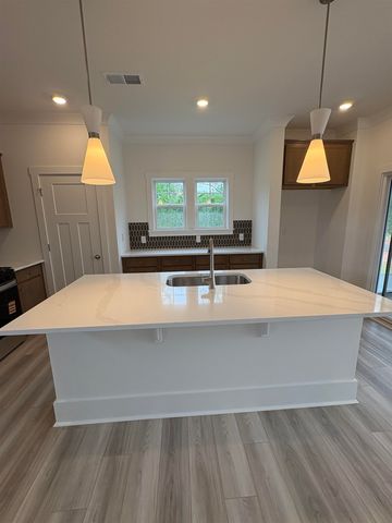 5103 Sunnycreek Drive, Boiling Springs, SC 29316