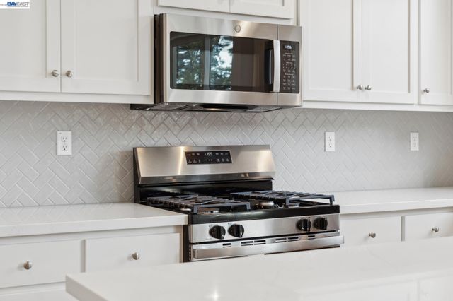 1301 Sunningdale Lane, Fairfield, CA 94533