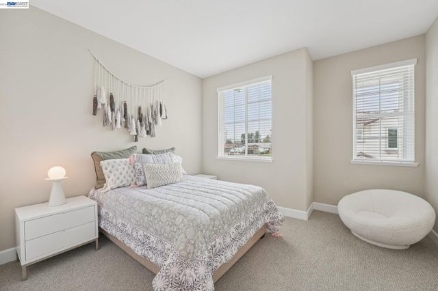 1301 Sunningdale Lane, Fairfield, CA 94533