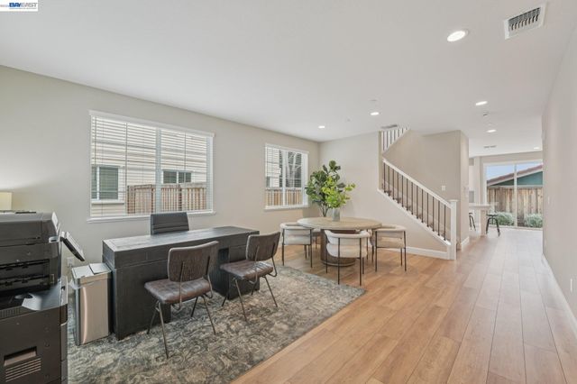 1301 Sunningdale Lane, Fairfield, CA 94533