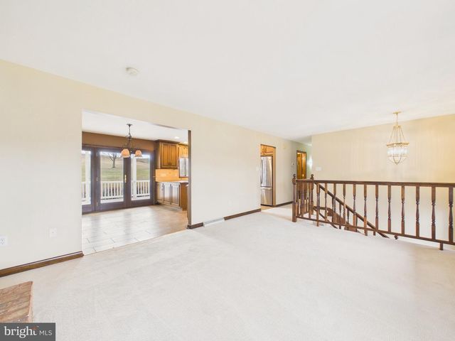 1109 MATAMORAS RD, Halifax, PA 17032