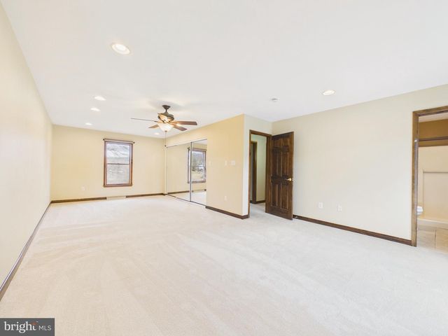 1109 MATAMORAS RD, Halifax, PA 17032