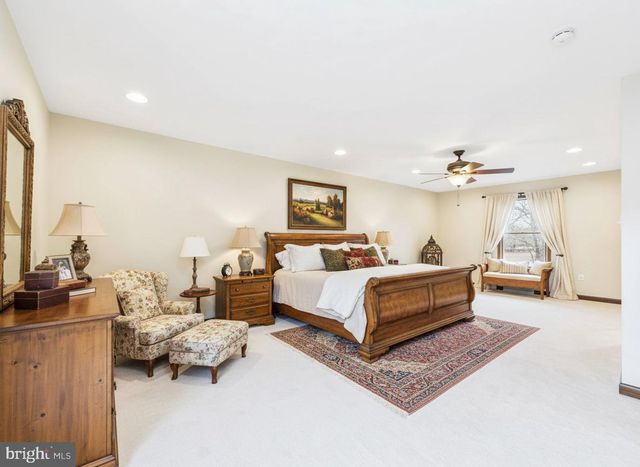 1109 MATAMORAS RD, Halifax, PA 17032