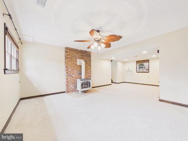 1109 MATAMORAS RD, Halifax, PA 17032