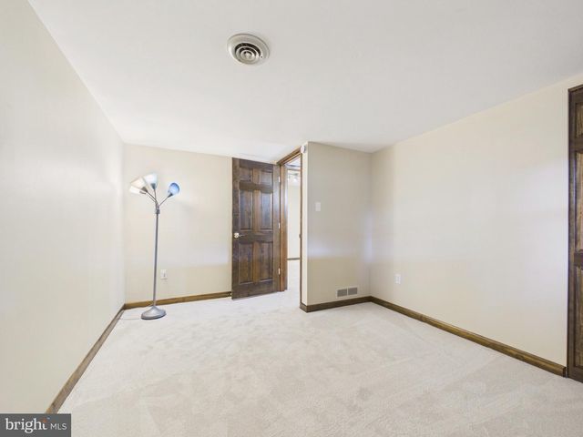 1109 MATAMORAS RD, Halifax, PA 17032