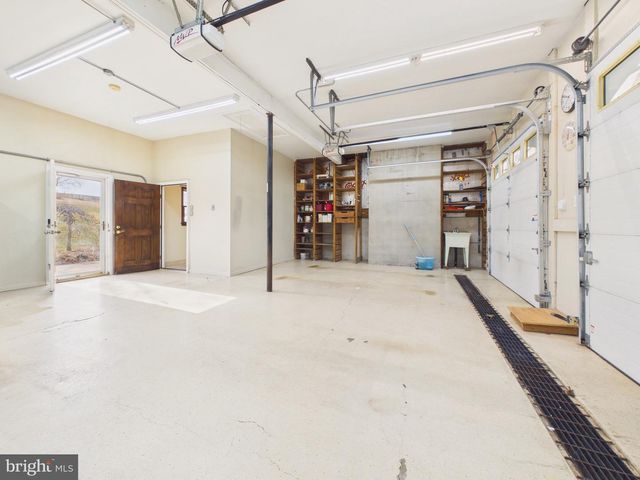 1109 MATAMORAS RD, Halifax, PA 17032