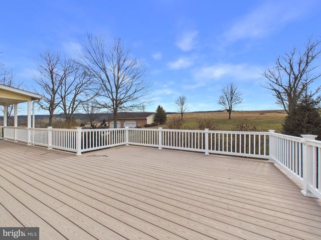 1109 MATAMORAS RD, Halifax, PA 17032