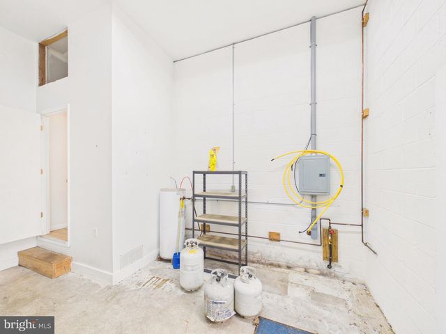 1109 MATAMORAS RD, Halifax, PA 17032