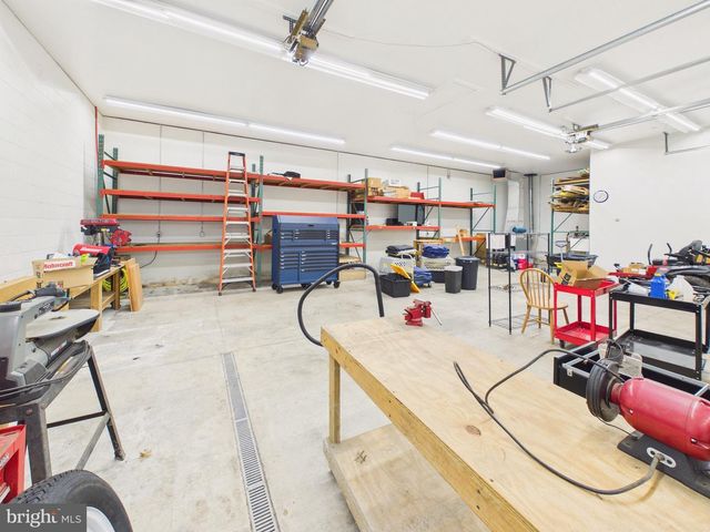 1109 MATAMORAS RD, Halifax, PA 17032