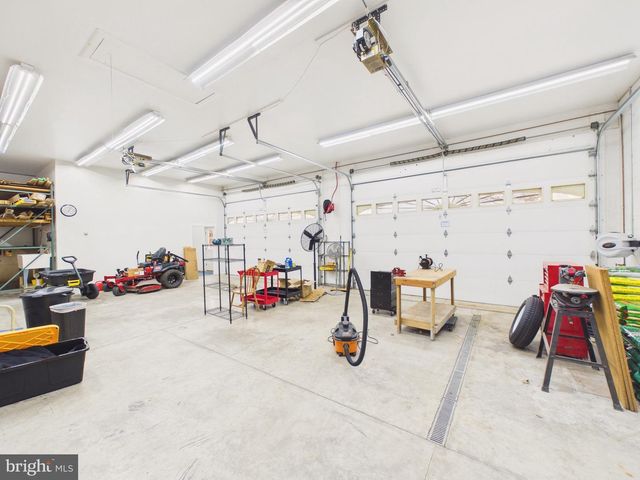 1109 MATAMORAS RD, Halifax, PA 17032