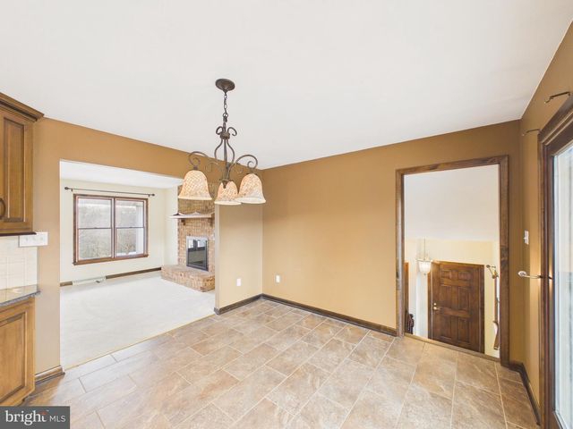 1109 MATAMORAS RD, Halifax, PA 17032