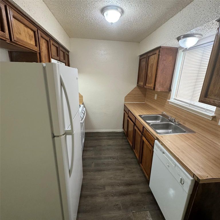 6901 Wentworth DR D, Austin, TX 78724