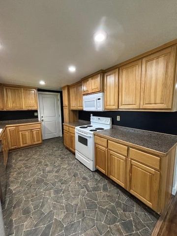 3927 Homedale Road, Klamath Falls, OR 97603