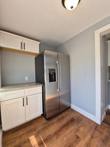 13 Crump St, Hudson, MA 01749