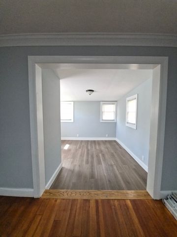 13 Crump St, Hudson, MA 01749