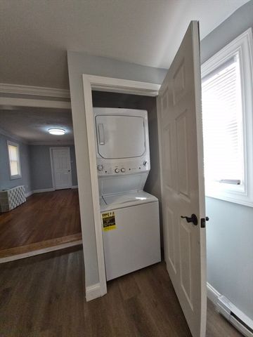 13 Crump St, Hudson, MA 01749