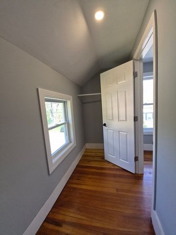 13 Crump St, Hudson, MA 01749