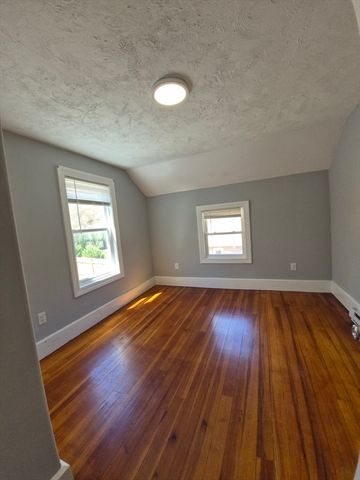 13 Crump St, Hudson, MA 01749