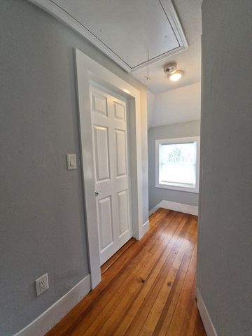 13 Crump St, Hudson, MA 01749