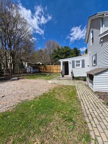 13 Crump St, Hudson, MA 01749