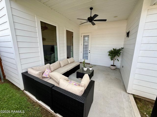 308 Berchman Oaks Drive, Lafayette, LA 70506