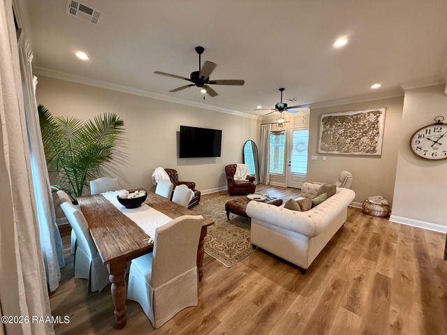 308 Berchman Oaks Drive, Lafayette, LA 70506