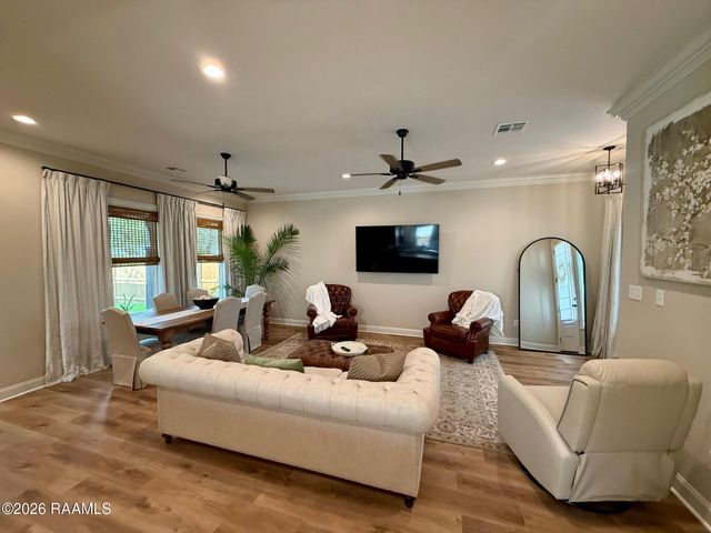 308 Berchman Oaks Drive, Lafayette, LA 70506