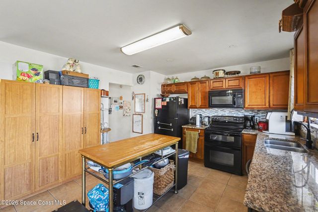 1076 Galty Circle NE, Palm Bay, FL 32905