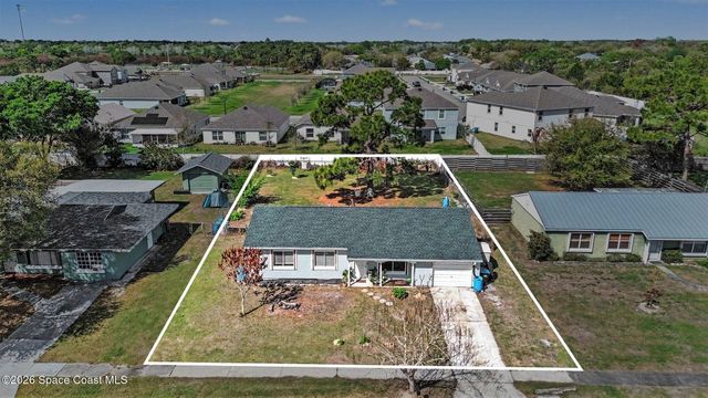 1076 Galty Circle NE, Palm Bay, FL 32905