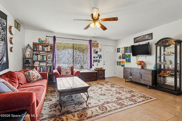 1076 Galty Circle NE, Palm Bay, FL 32905