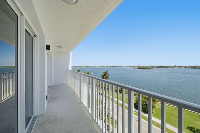 3901 S Flagler Drive 802, West Palm Beach, FL 33405