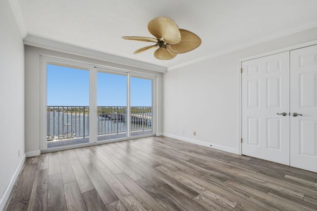 3901 S Flagler Drive 802, West Palm Beach, FL 33405