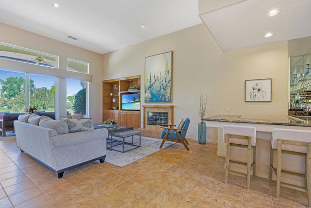 701 Indian Ridge Drive, Palm Desert, CA 92211