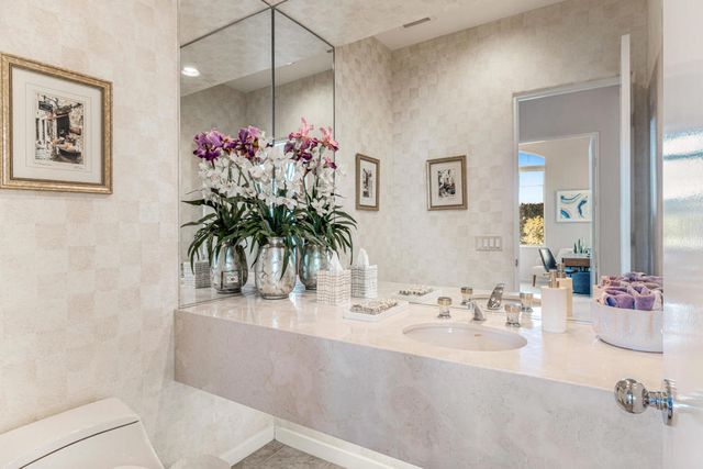 701 Indian Ridge Drive, Palm Desert, CA 92211