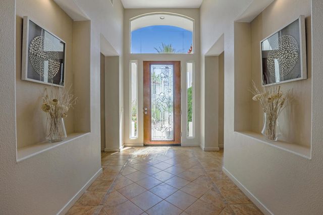 701 Indian Ridge Drive, Palm Desert, CA 92211
