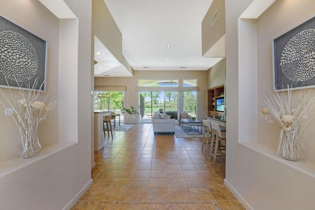 701 Indian Ridge Drive, Palm Desert, CA 92211