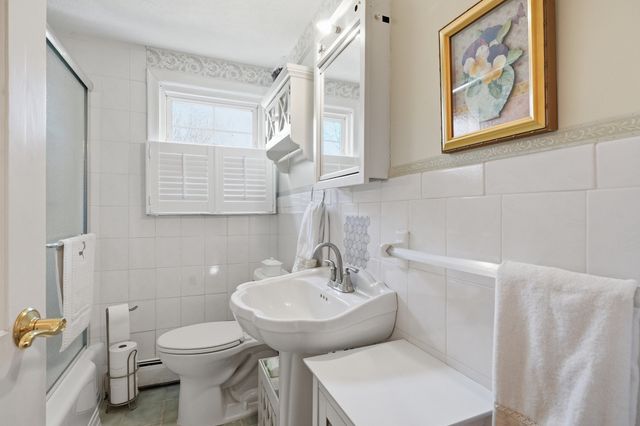 57 Winter St, Woburn, MA 01801