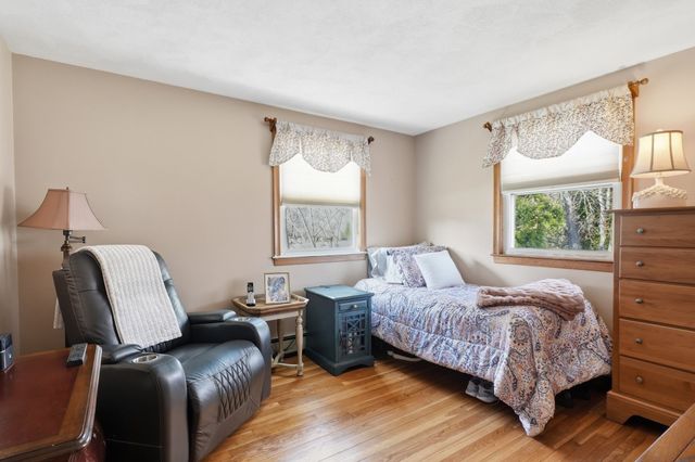 57 Winter St, Woburn, MA 01801
