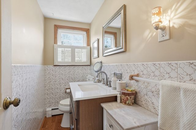 57 Winter St, Woburn, MA 01801